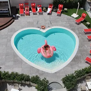 Sabrina Hotel