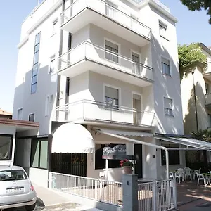 Pigalle Hotel