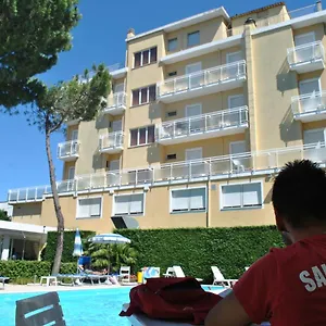 Hotell Bahama, Rimini